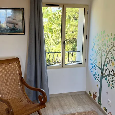 Maison Familiale A Proche - Fr-1-599-118 *